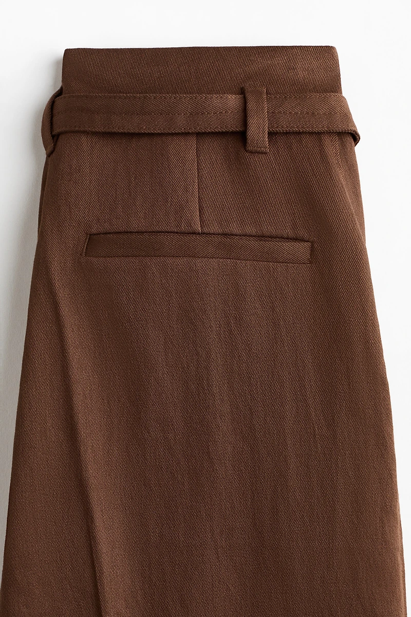 Wide-Leg Pants with Belt