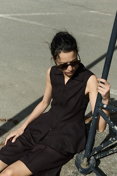 Sleeveless Linen-Blend Shirt
