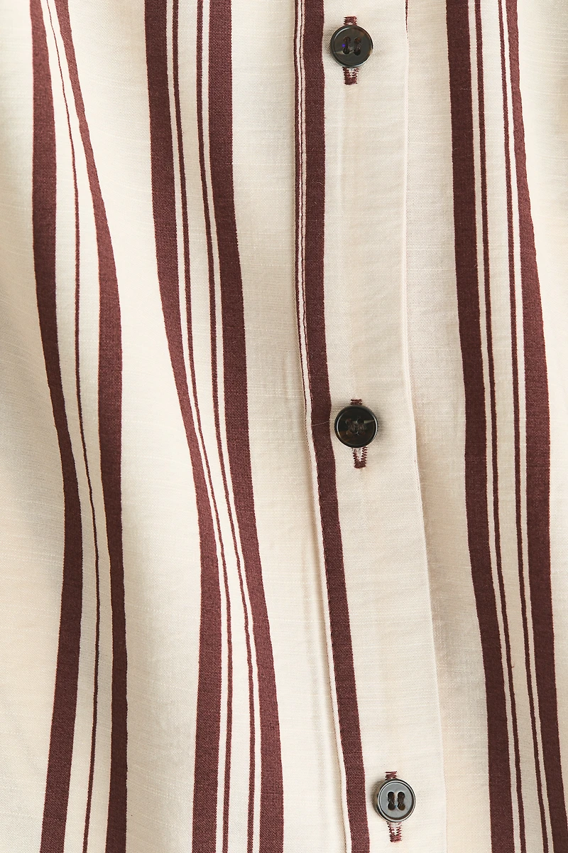 Robe avec ceinture à nouer