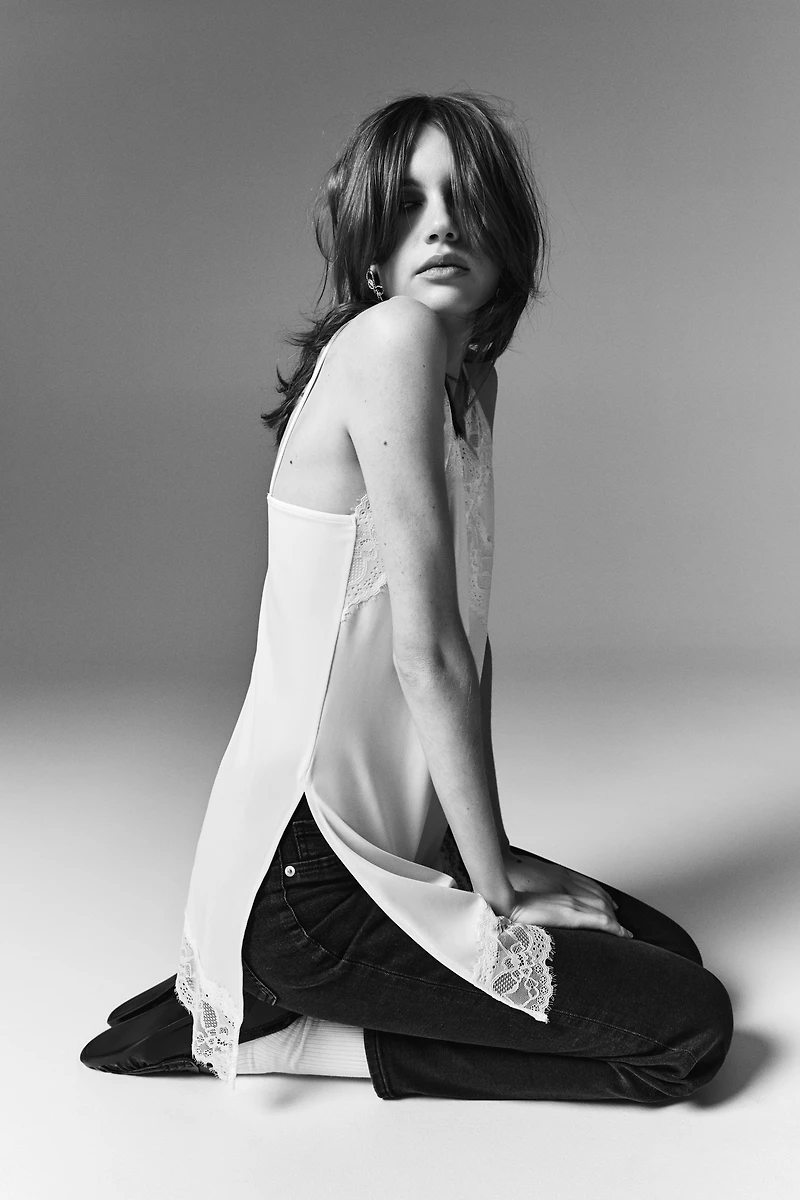 Haut à bretelles fines en jersey avec dentelle