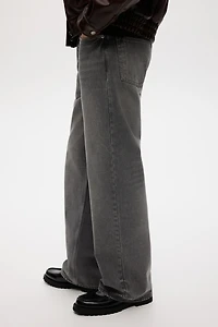 Loose Straight Jeans