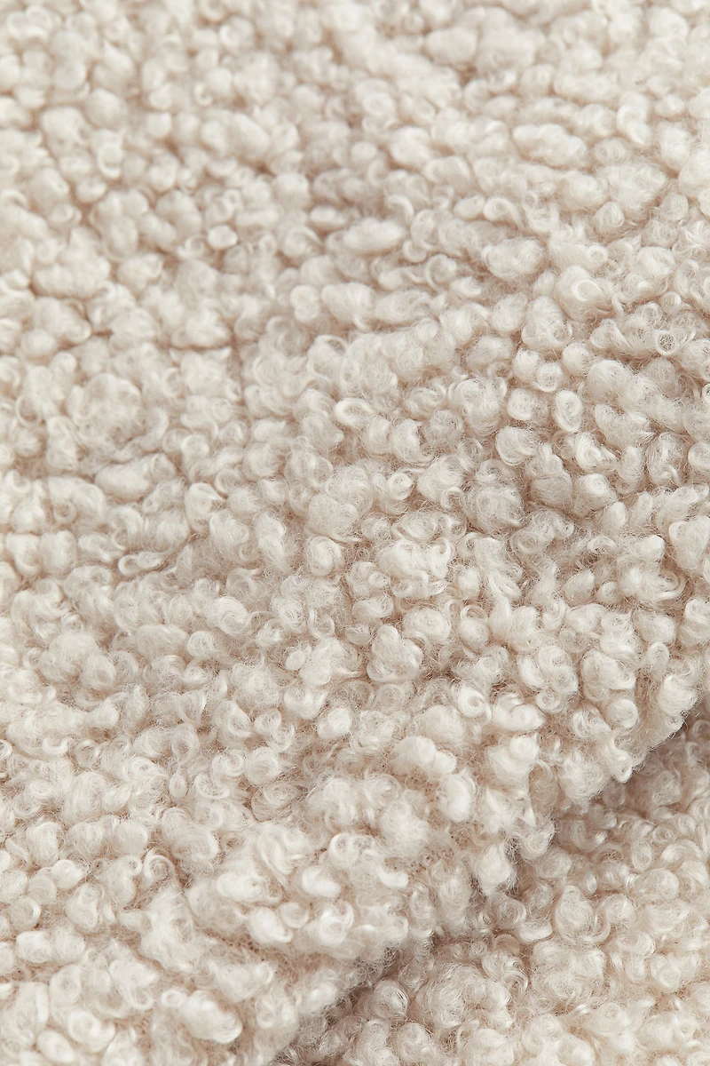 Fluffy Wall-hanging Storage