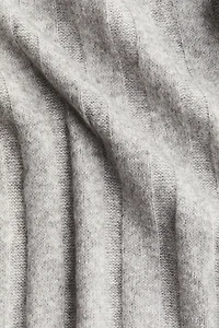 Oversized Rib-knit Sweater