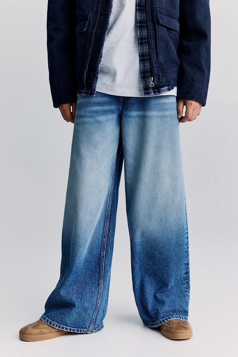 Loose-Fit Wide-Leg Jeans