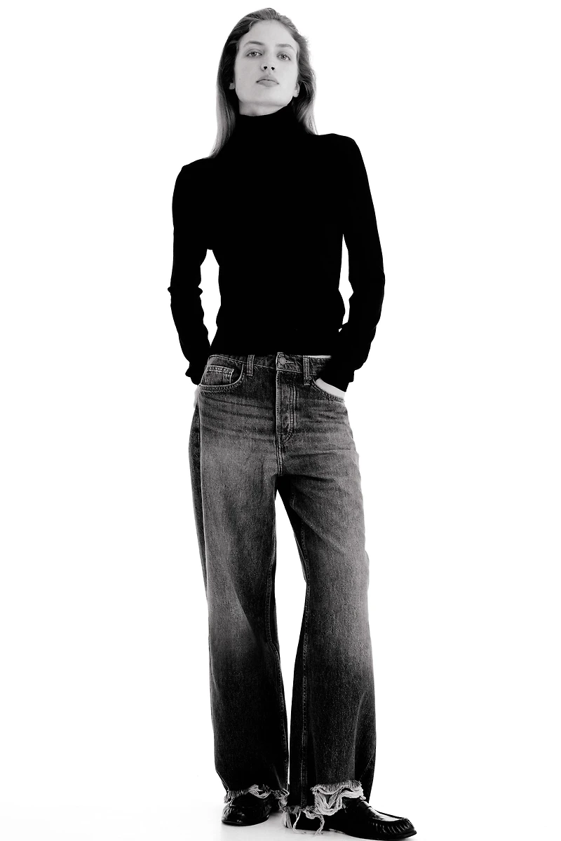 Wide High Waist Ankle Jeans