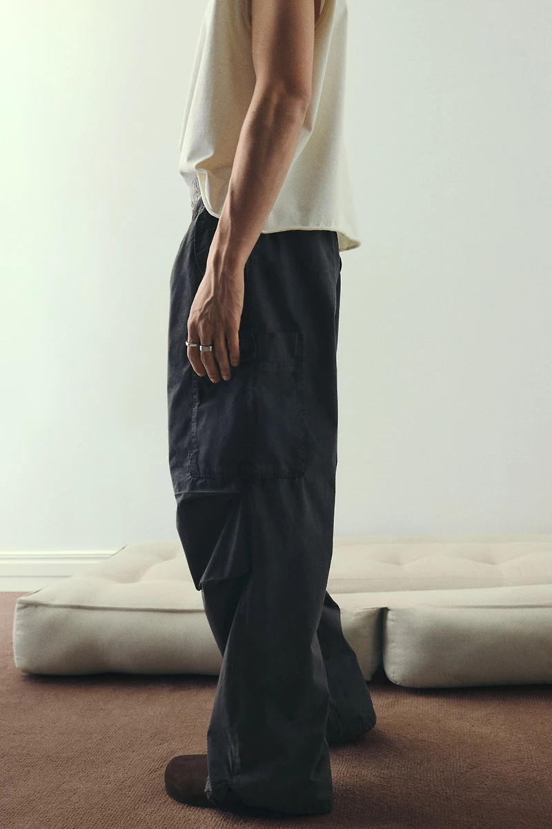 Loose-Fit Parachute Pants
