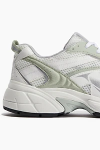 Sneakers à semelle épaisse