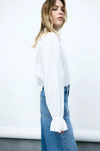 Blouse avec détail de broderie anglaise