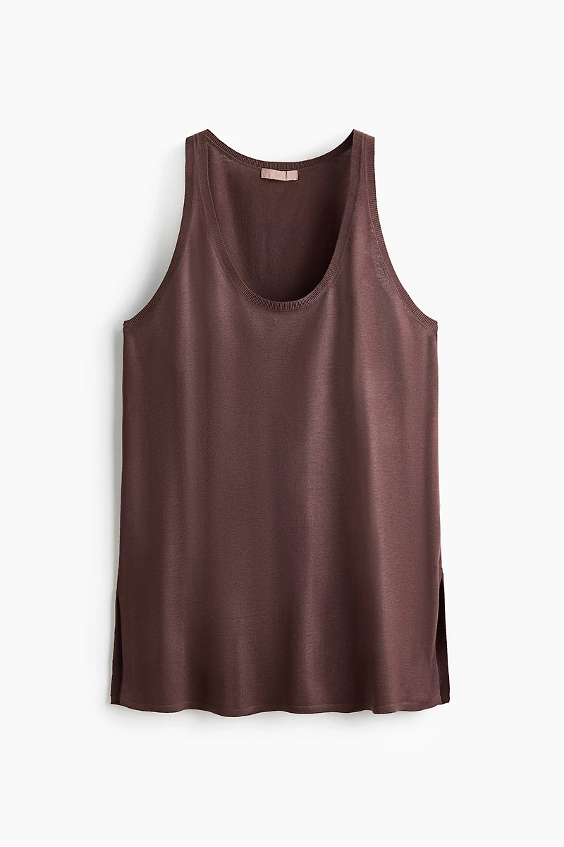 Long Fine-Knit Top