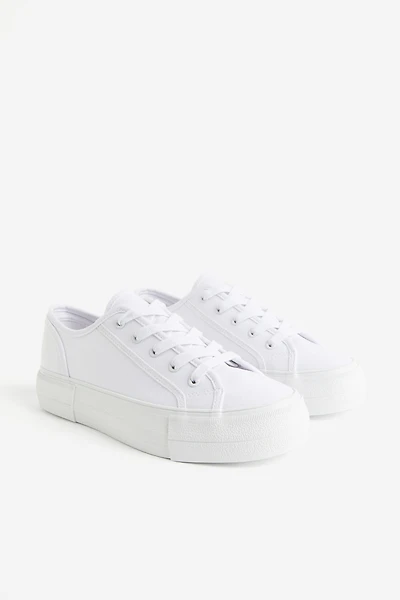 Chaussures de sport en toile
