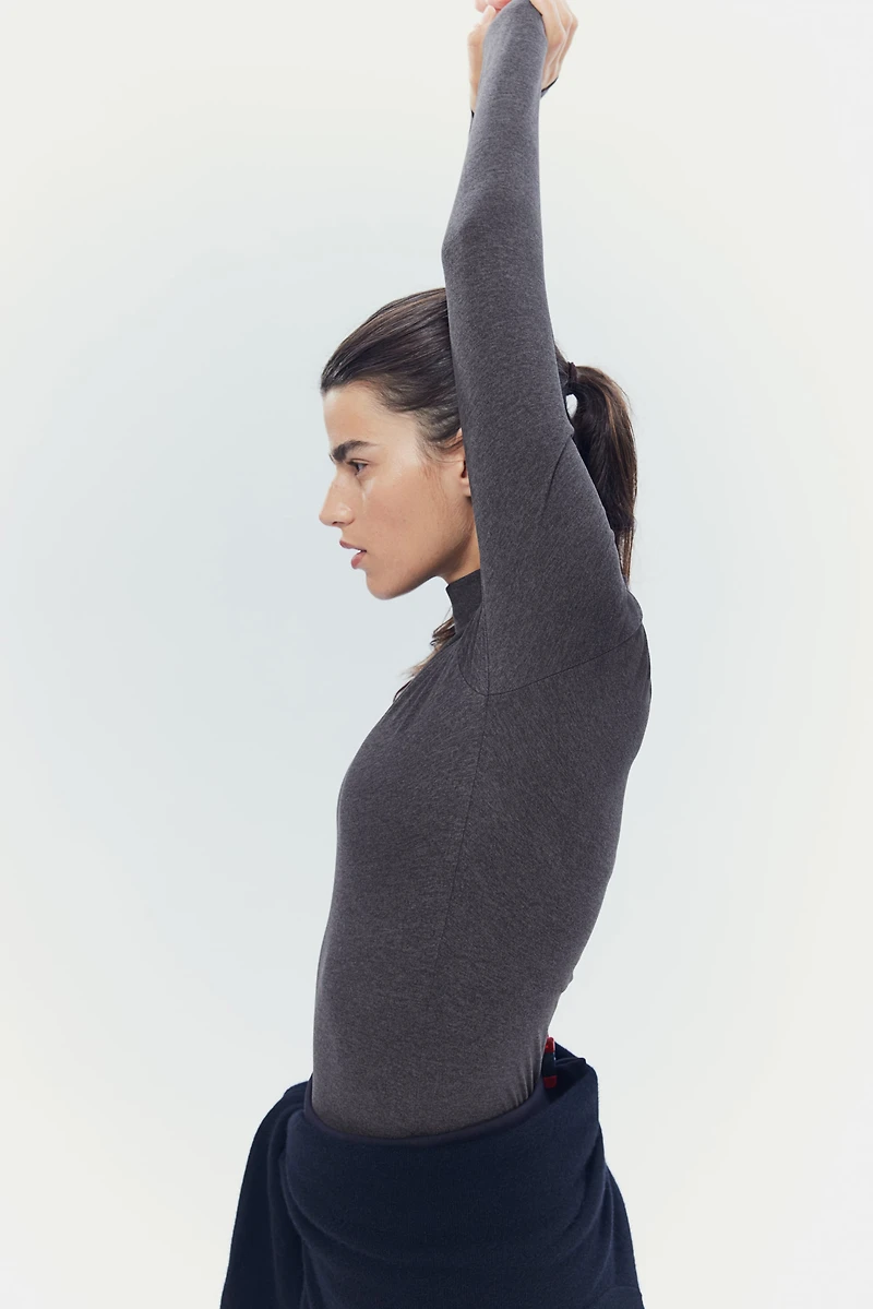 Long-Sleeved Sports Top with DryMove™