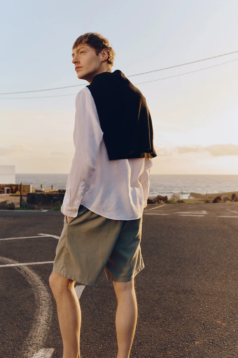 Regular Fit Linen-Blend Shorts
