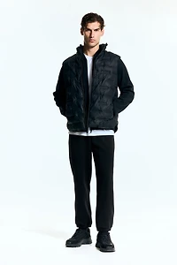 Loose-Fit Sports Joggers with DryMove™