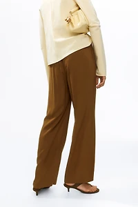 Wide-cut Pull-on Pants