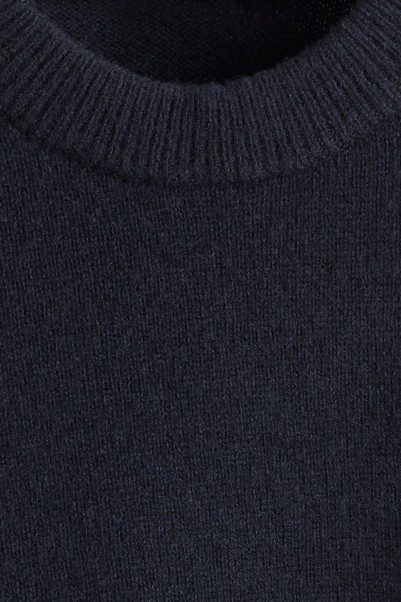 Chandail classique en maille fine de laine