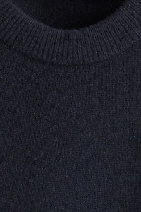 Chandail classique en maille fine de laine