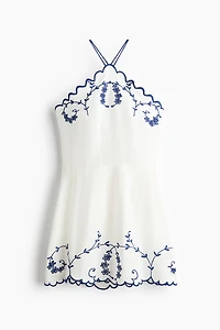 Robe brodée en lin mélangé