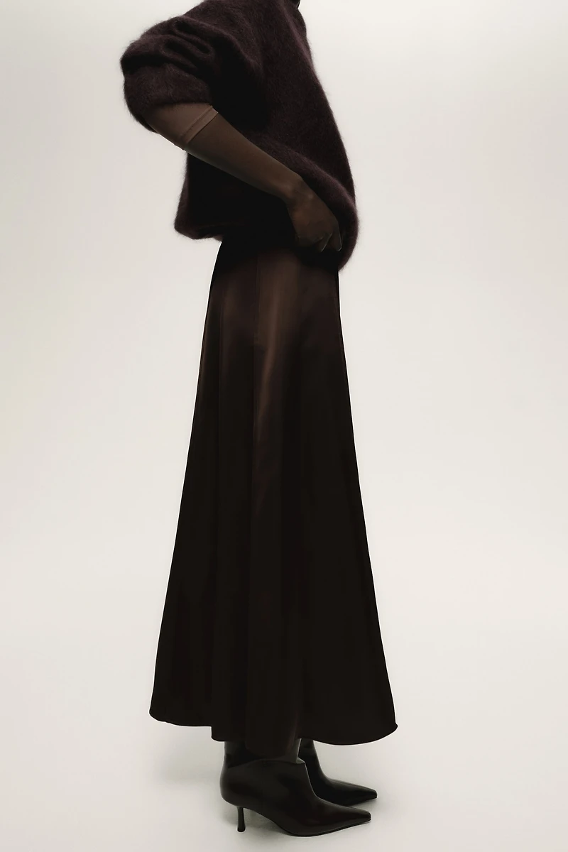 Jupe trapèze en satin