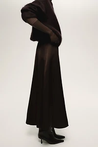 Jupe trapèze en satin