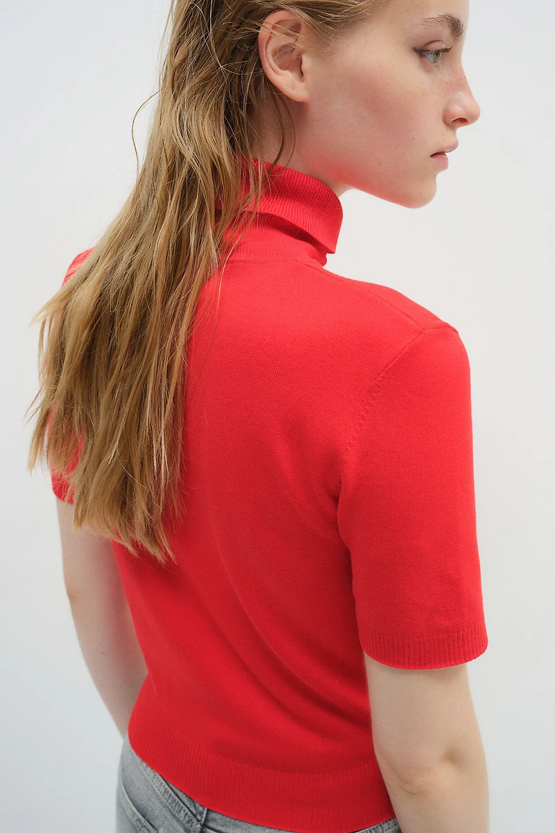 Fine-Knit Turtleneck Top