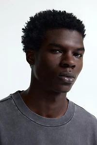 Oversized-Fit T-Shirt