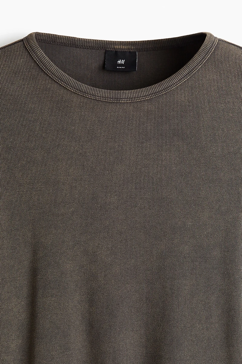 Slim-Fit Ribbed Shirt