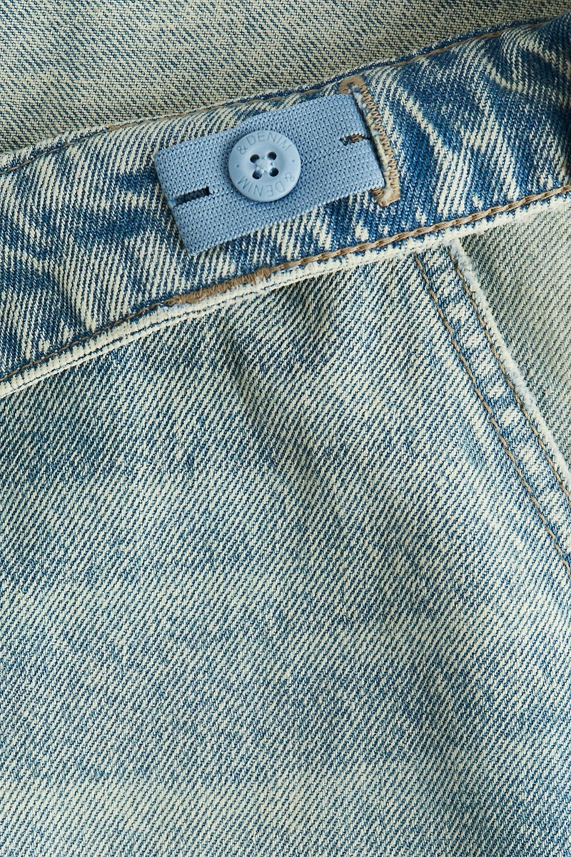 Jean cargo à coupe ample