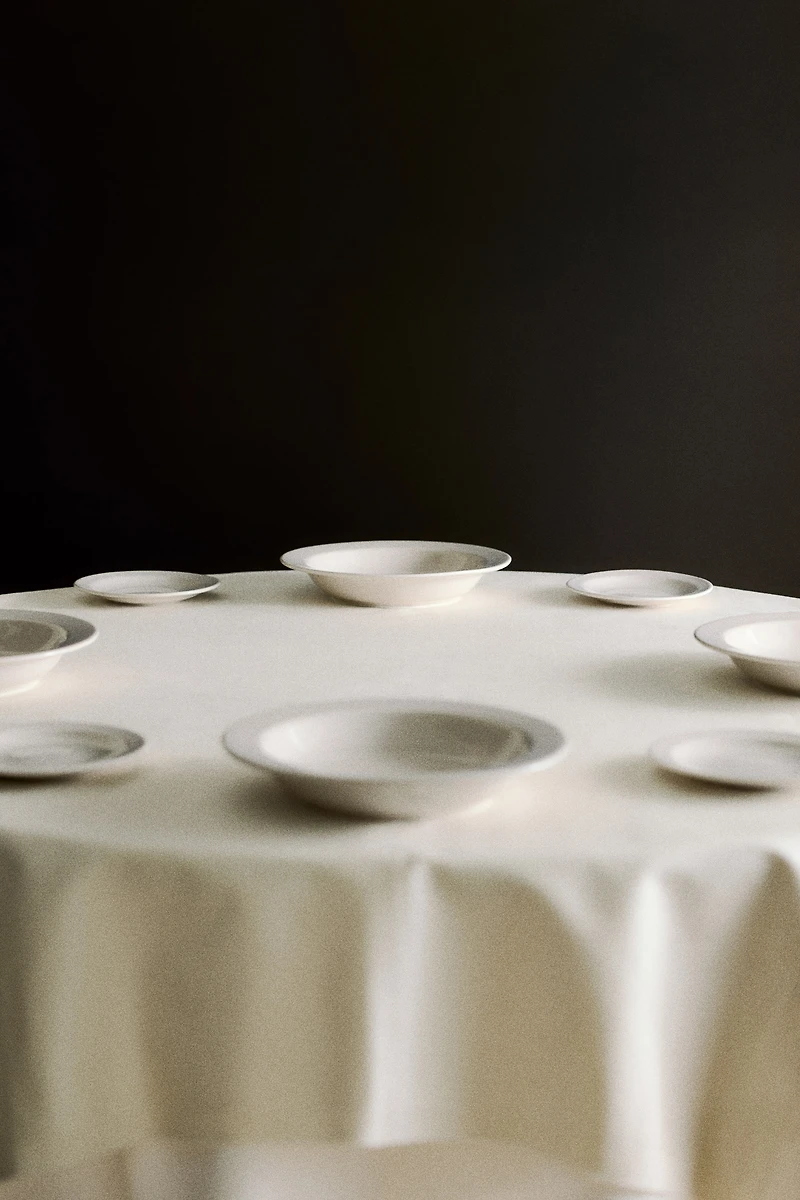 2-Pack Deep Porcelain Plates
