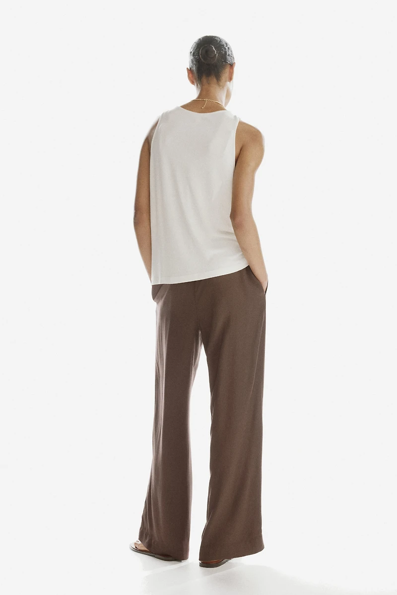 Wide-cut Pull-on Pants