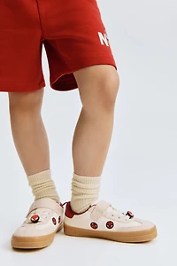 Motif-Detail Barefoot Sneakers