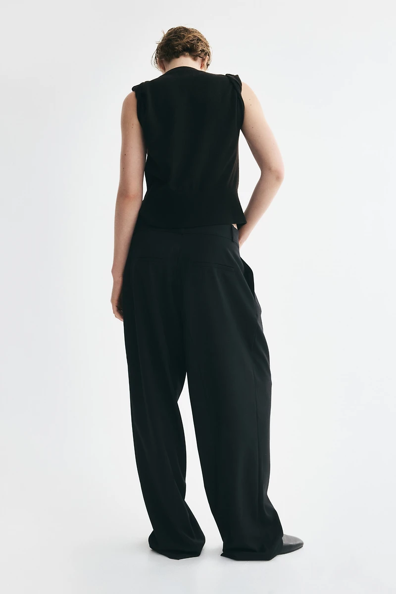 Wide-Leg Pleated Pants