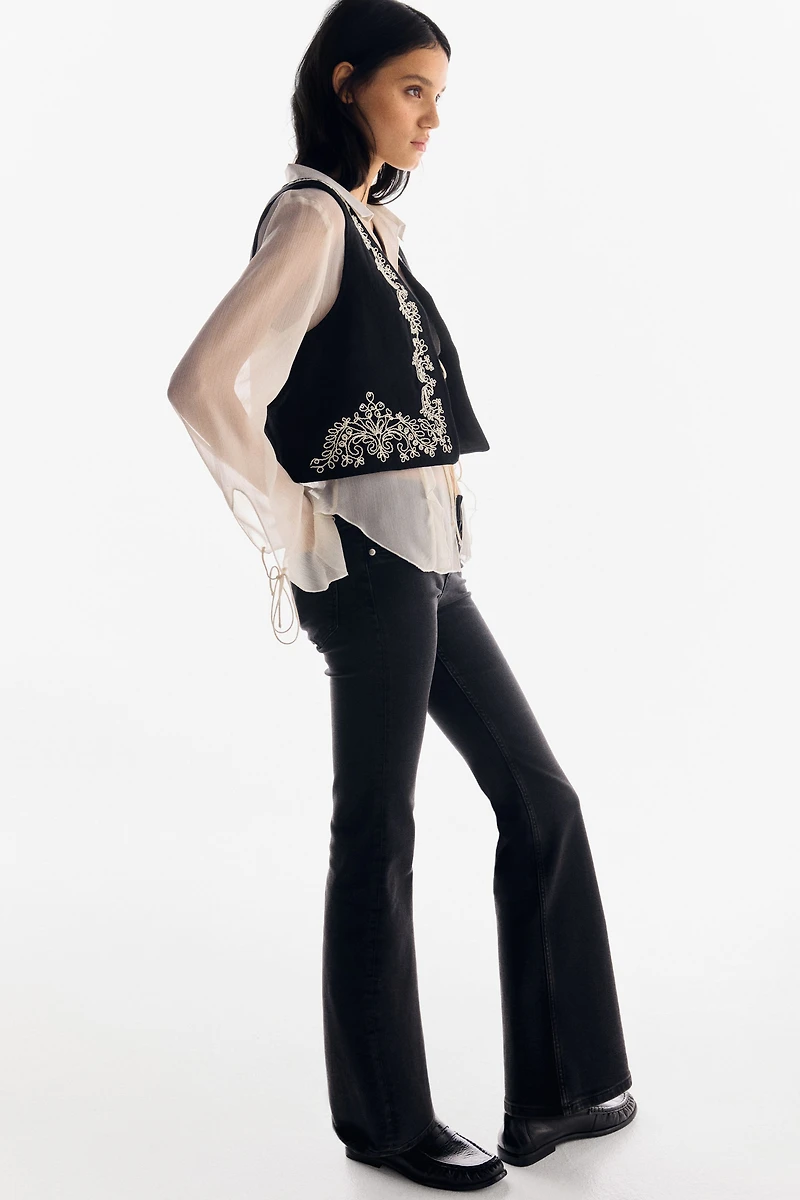 Veste sans manches brodée