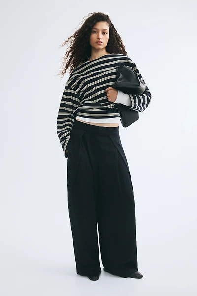Long-Sleeved Boat-Neck Top