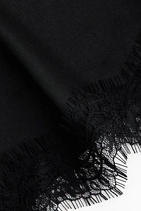 Haut tube à dentelle