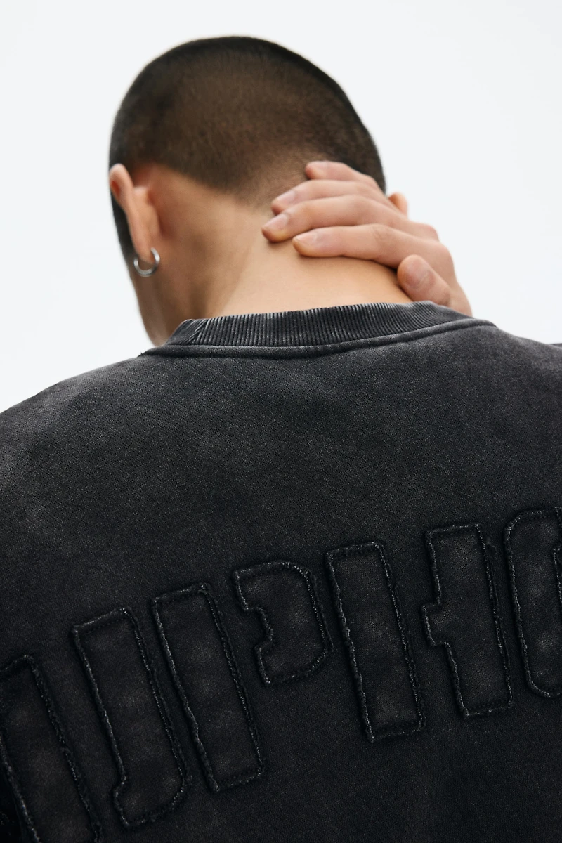 Oversized Fit washed-look sweatshirt