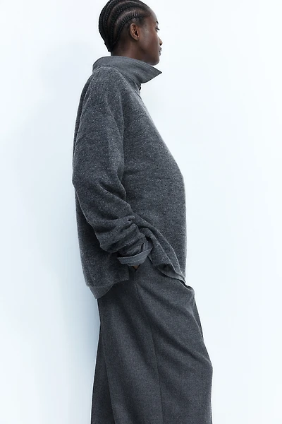 MAMA Slit-Hem Sweater