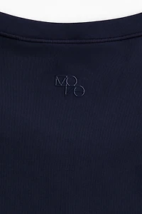 Sports Top with DryMove™