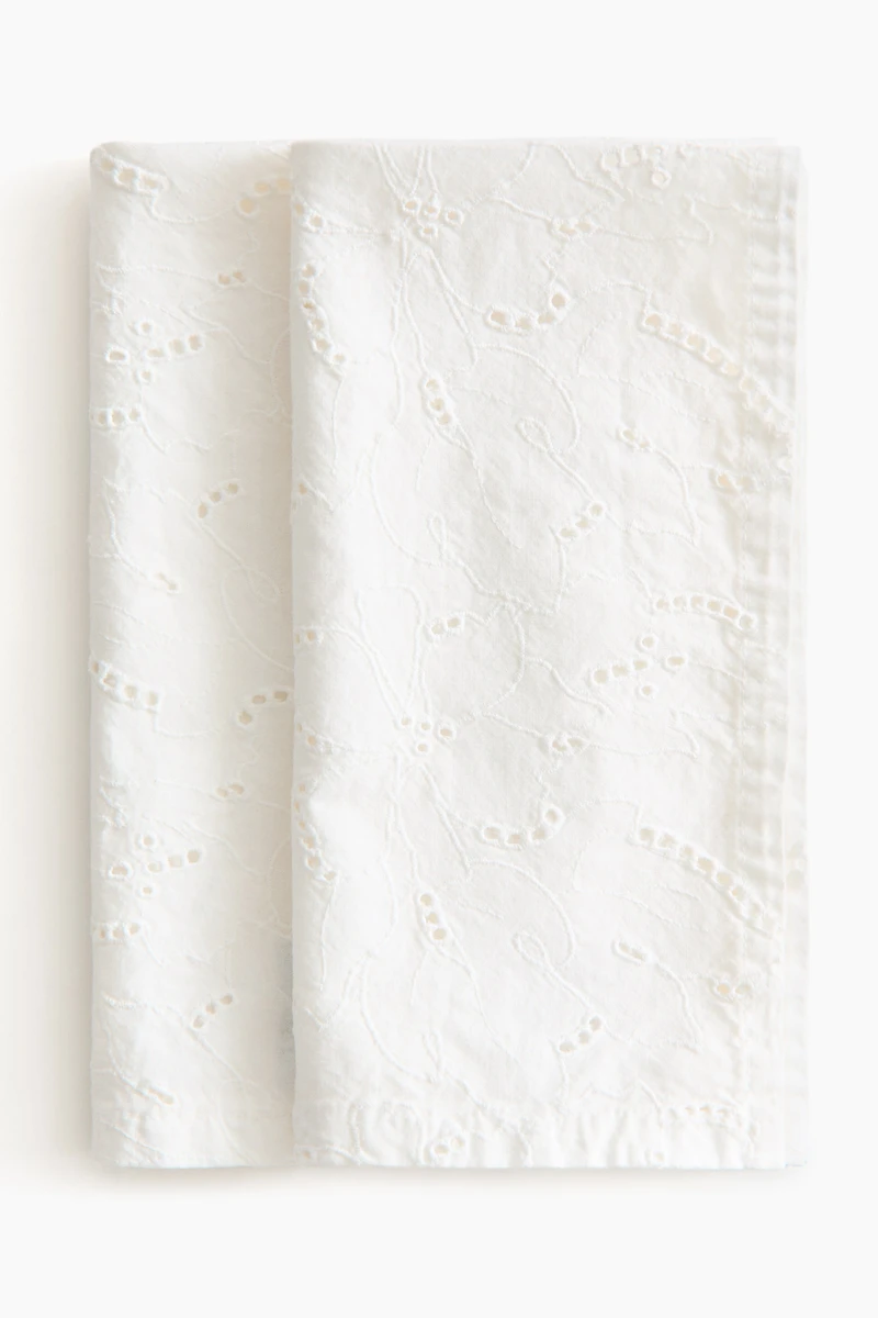 2-Pack Napkins with Eyelet Embroidery