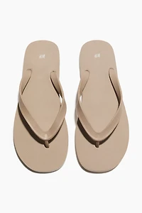 Tongs en caoutchouc