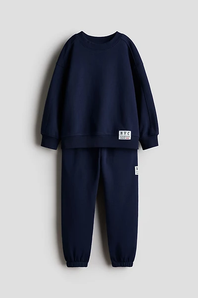 2-Piece Sweatsuit with Motif