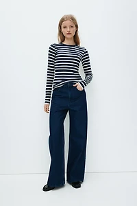 MAMA Long-Sleeved Nursing Top