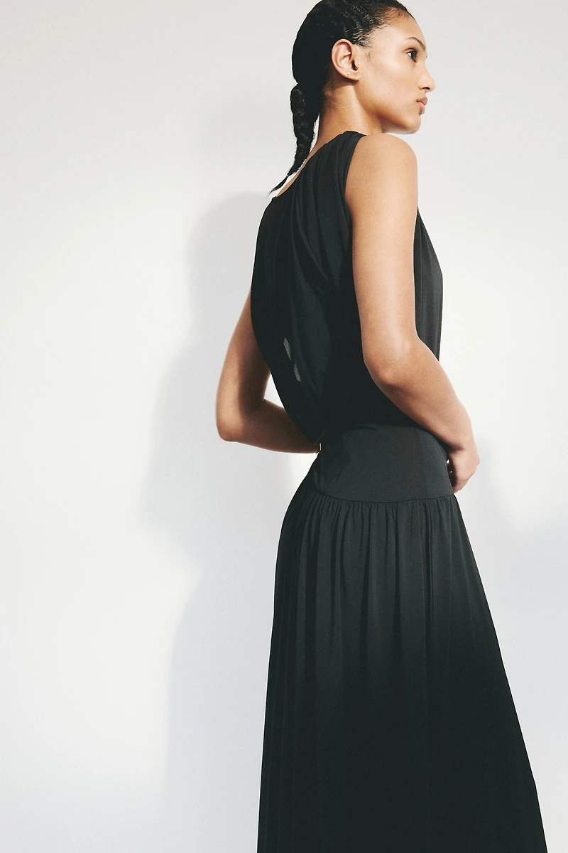 Robe en jersey avec cape