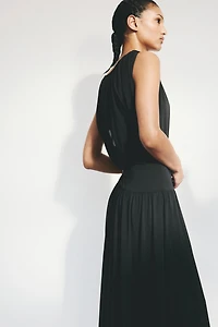 Robe en jersey avec cape