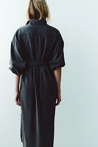 Long-sleeved tie-belt dress
