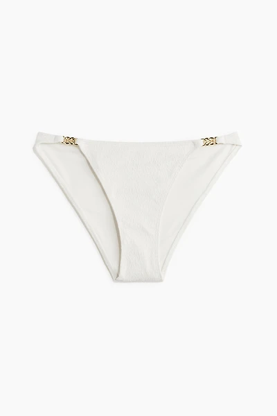 Culotte de bikini audacieuse