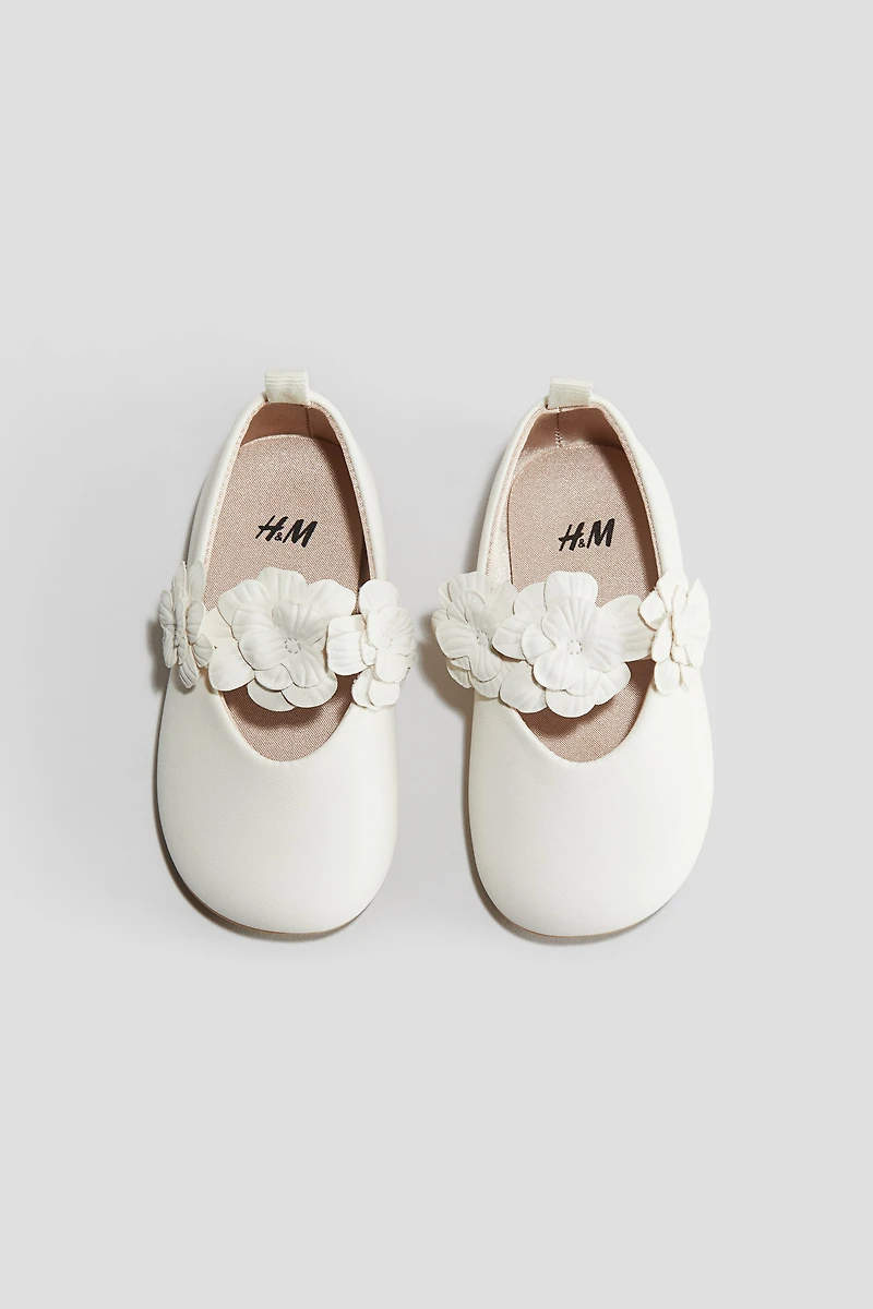 Appliquéd Ballet Flats
