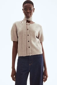 Gilet à col cravate