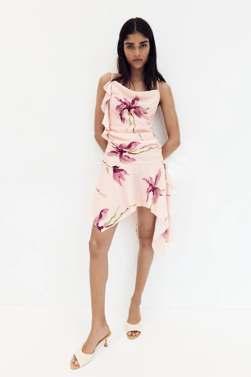 Robe asymétrique à panneau drapé
