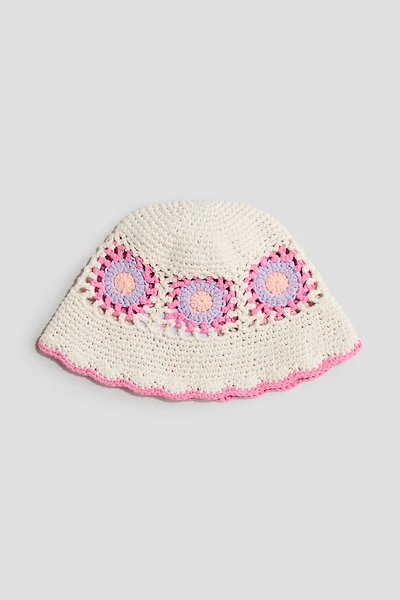 Crochet-Look Bucket Hat
