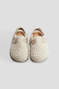 Chaussons duveteux